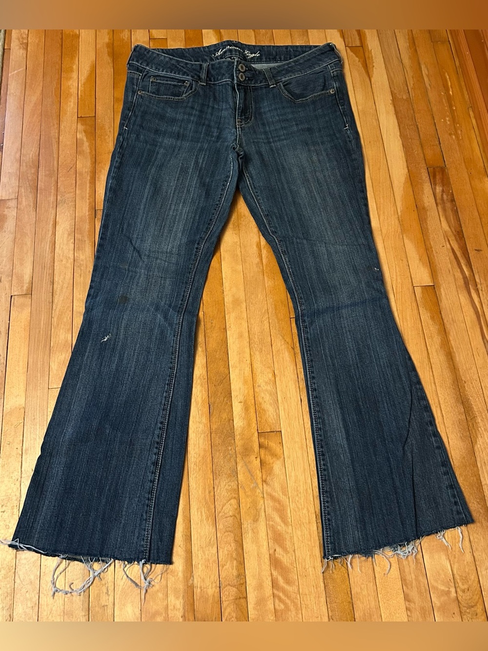 Vintage American Eagle Artist  “regular” length jeans